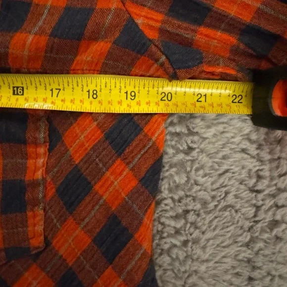 FREE PEOPLE Women’s Plaid Button-Up Shirt with Snap Closure Size Medium - Picture 7 of 12